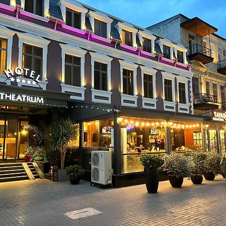 Theatrum Hotel Bakoe Buitenkant foto Theatrium Hotel